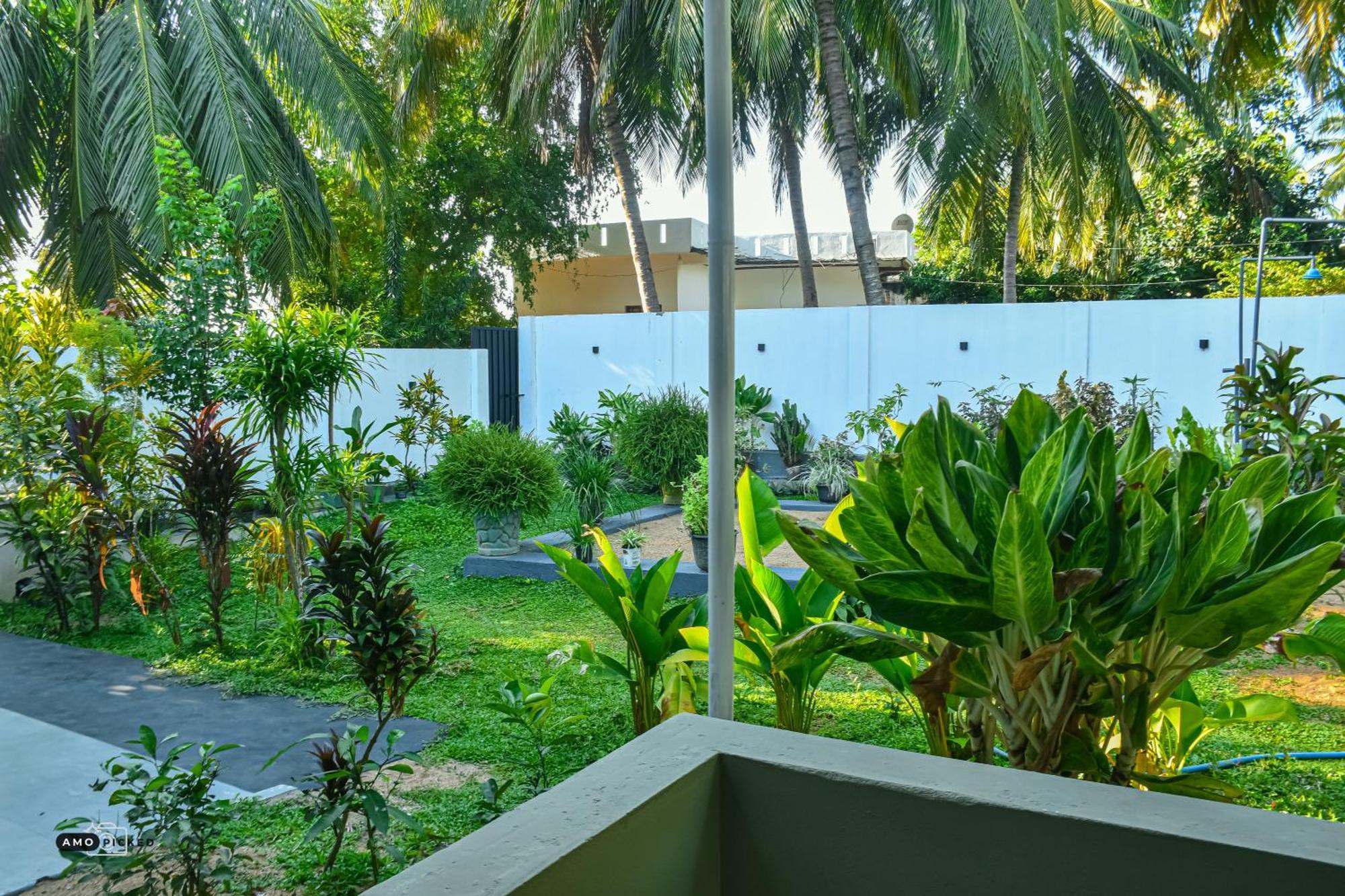 Coconut Villa Arugam Bay Exterior photo